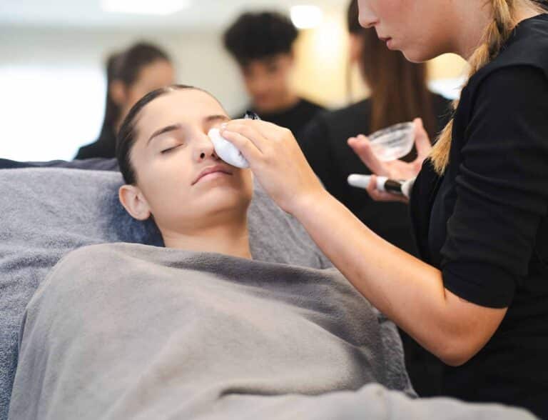 lycee-montbareil-guingamp-maquillage-3