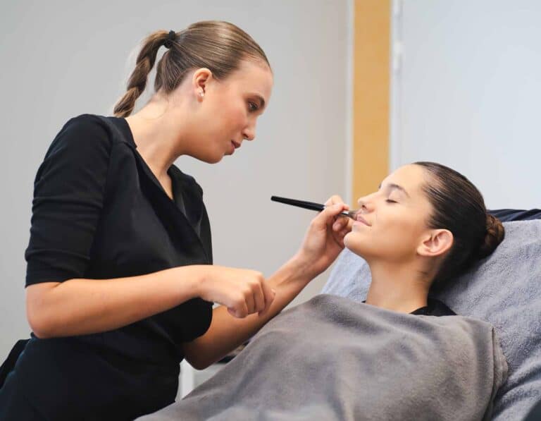 lycee-montbareil-guingamp-maquillage-4