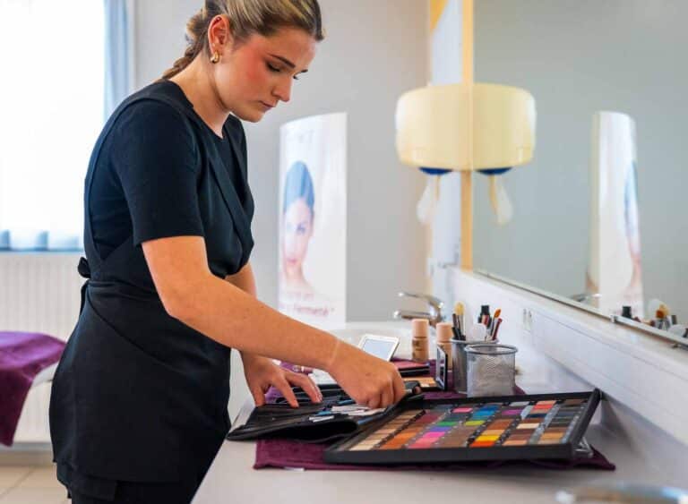 lycee-montbareil-guingamp-maquillage-9