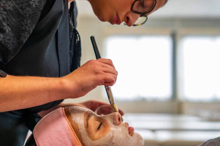 lycee-montbareil-guingamp-soin-visage-15