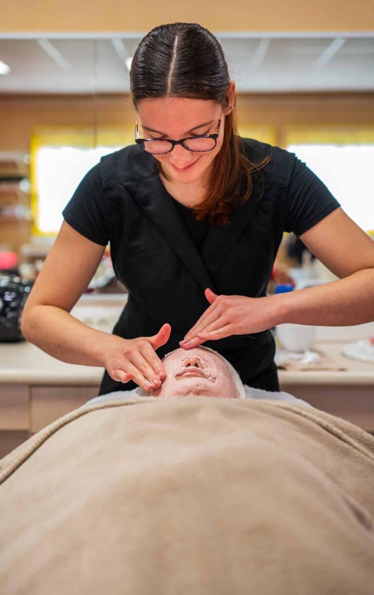 lycee-montbareil-guingamp-soin-visage-2